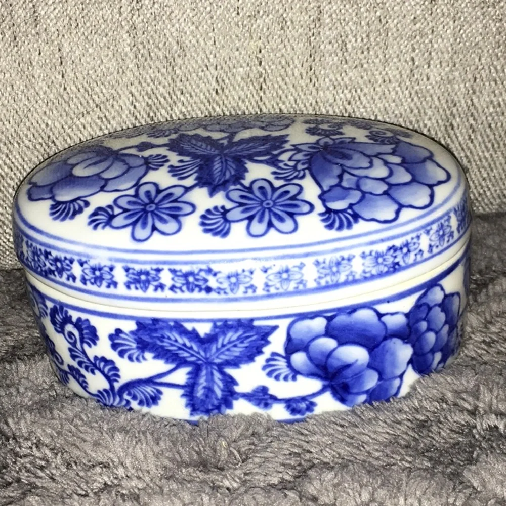 Vintage Porcelain Trinket Box with Lid